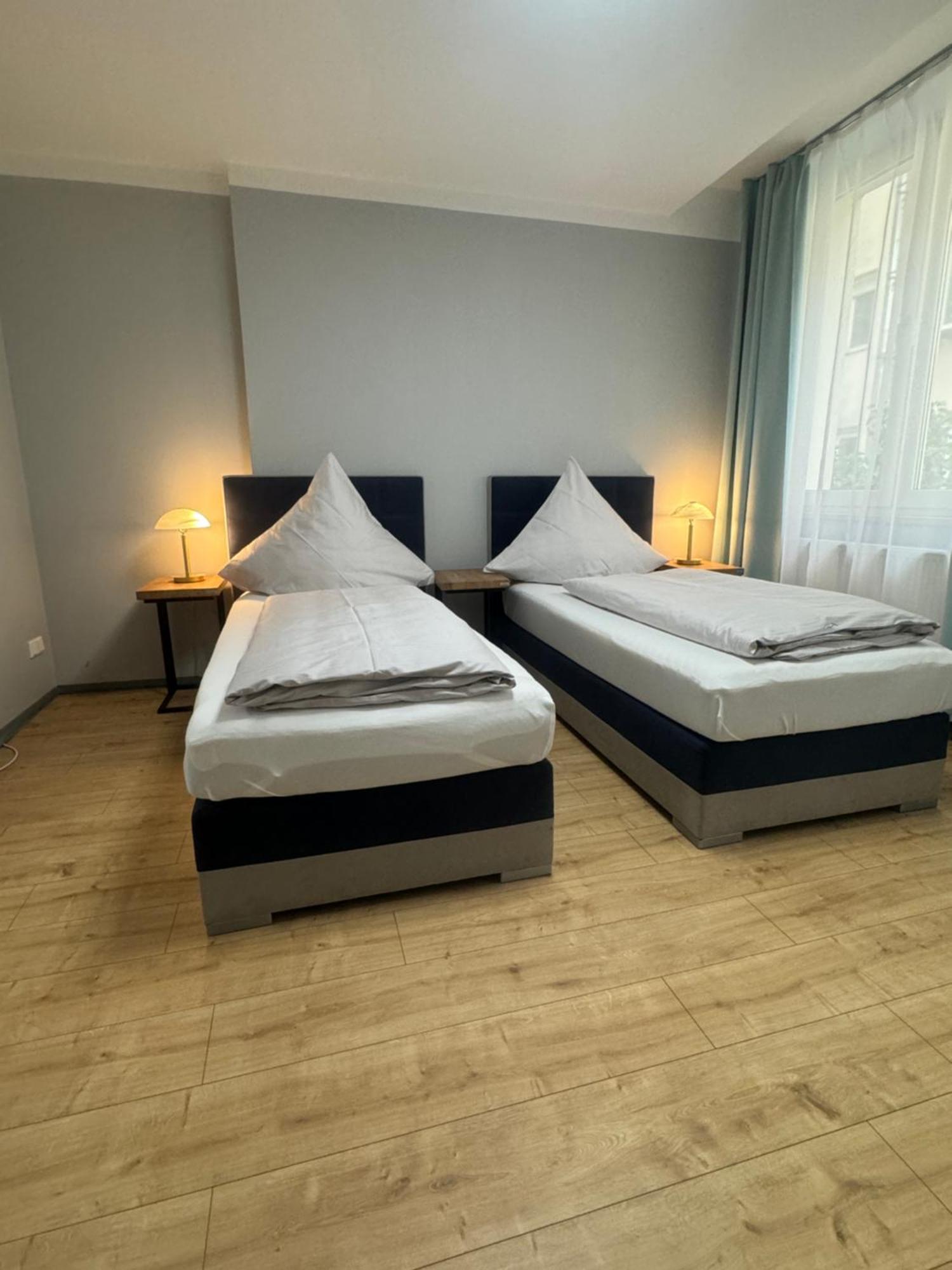 Am Hauptbahnhof Apartment *